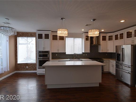 5th image of 1308 Echo Creek St