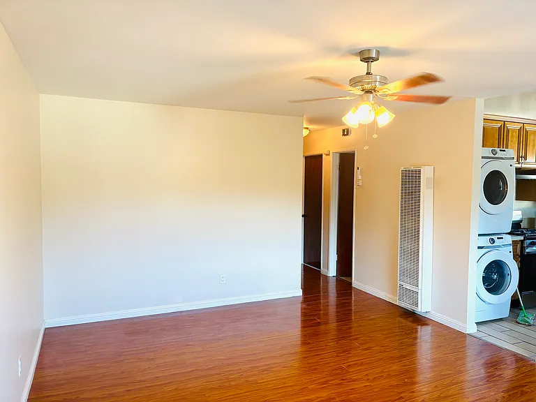 2852 Rosanna St #3 — Photo 16