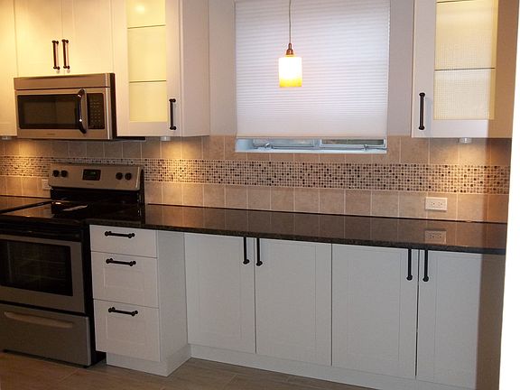 Large Kitchen with lots of storage