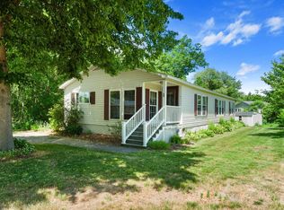 10 Aberdeen Drive, Stratham, NH 03885