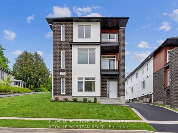 6952 Notre Dame St #B, Ottawa, ON K1C 1H7