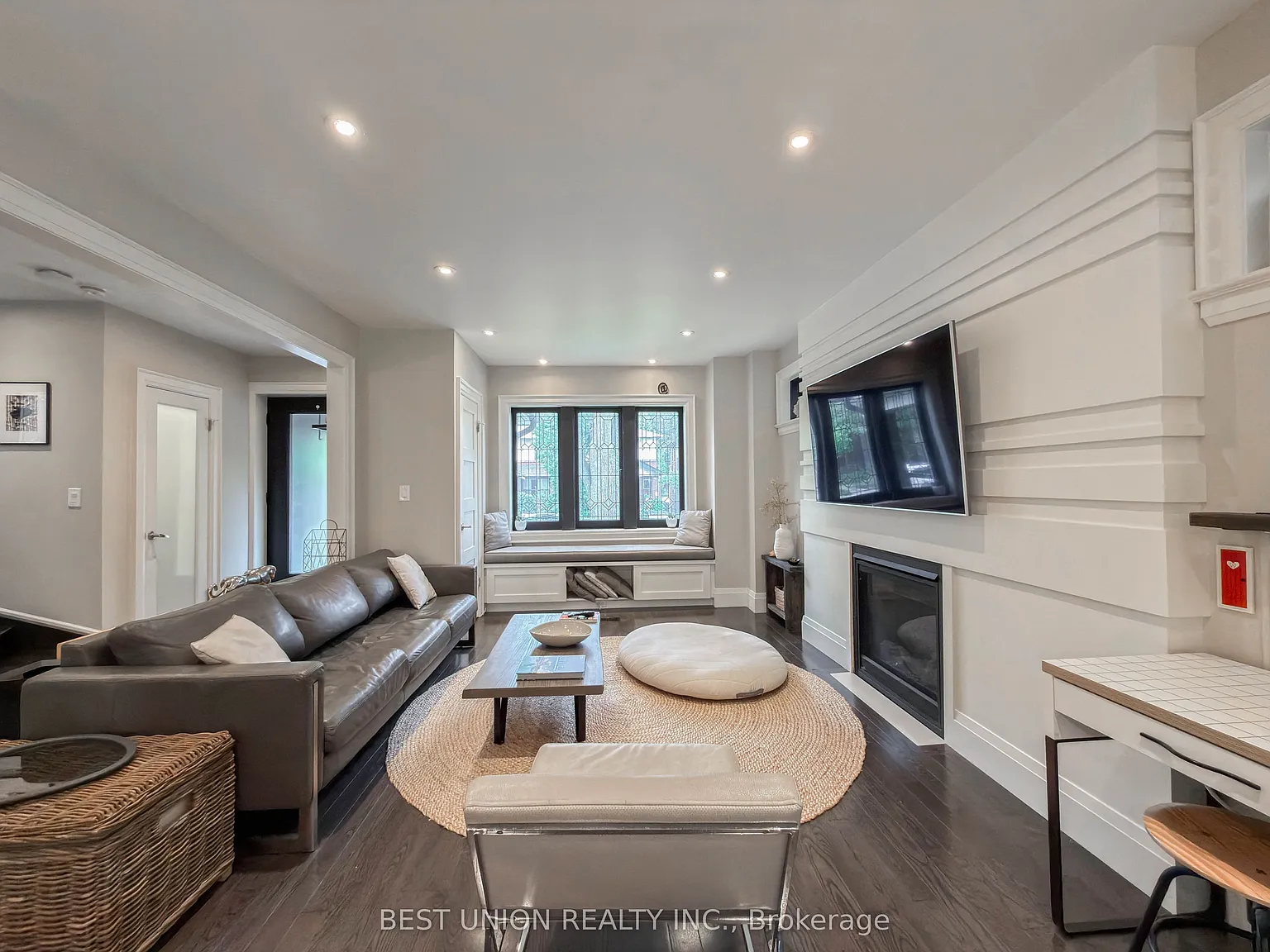 3 bed, $6,500 — Photo 4