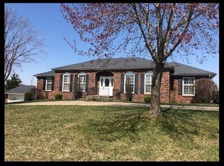 513 Mearns Dr, Macon, MO 63552