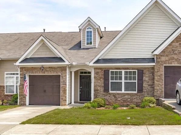 118 Honeycomb Ln, Morrisville, NC 27560