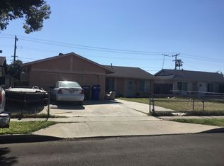 441 E King St, Rialto, CA 92376