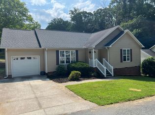 2595 Charton Pl, Winston Salem, NC 27106