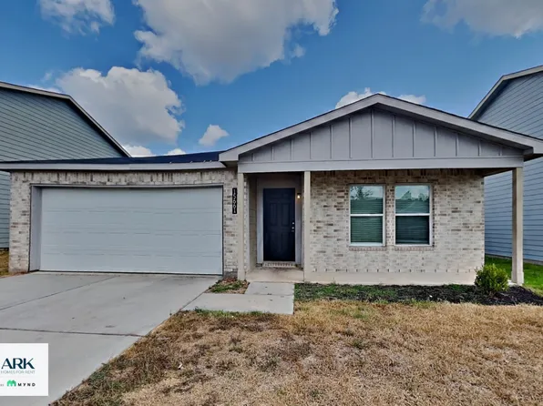 15661 Briar Forest Dr, Conroe, TX 77306