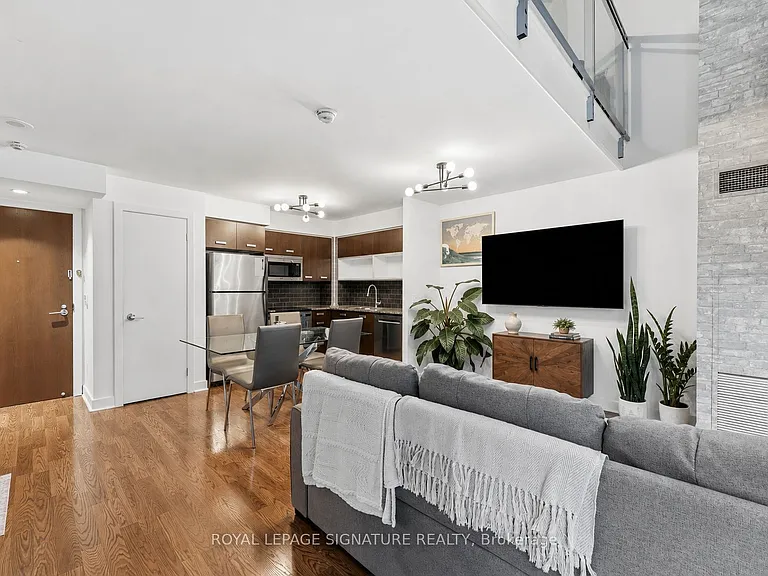 80 Western Battery Rd #420 — Photo 6