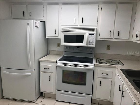 4th image of 2465 Northside Dr APT 1202