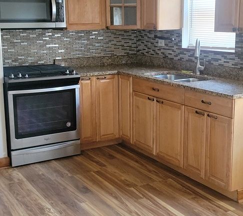 4th image of 3234 S 53rd Ct