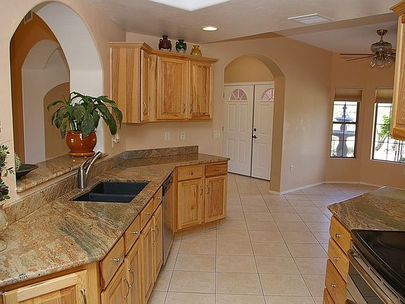 4th image of 5597 W Desert Falcon Ln