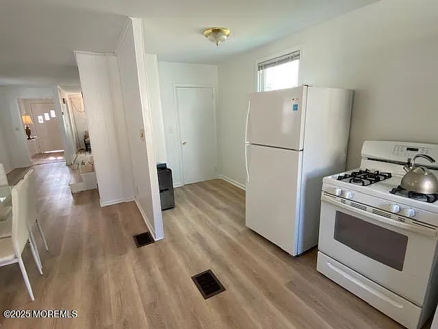 1223 Briarwood Rd — Photo 9