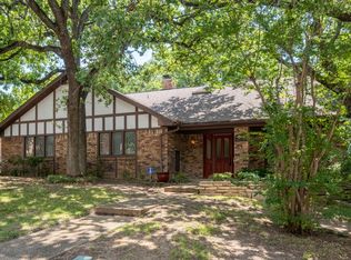 2808 Marquis Cir E, Arlington, TX 76016