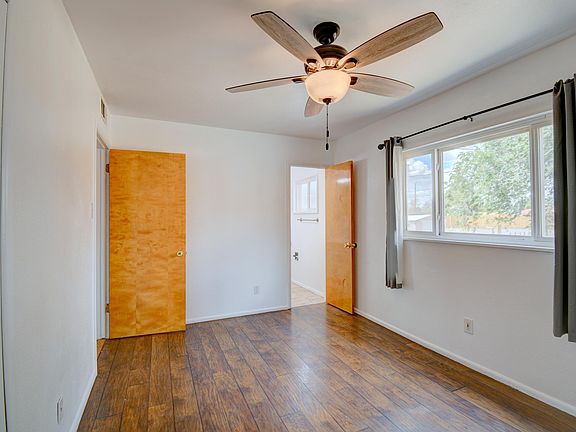 3rd image of 4301 Delamar Ave NE