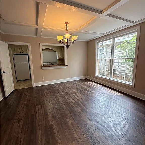 1011 Peek St NW — Photo 6