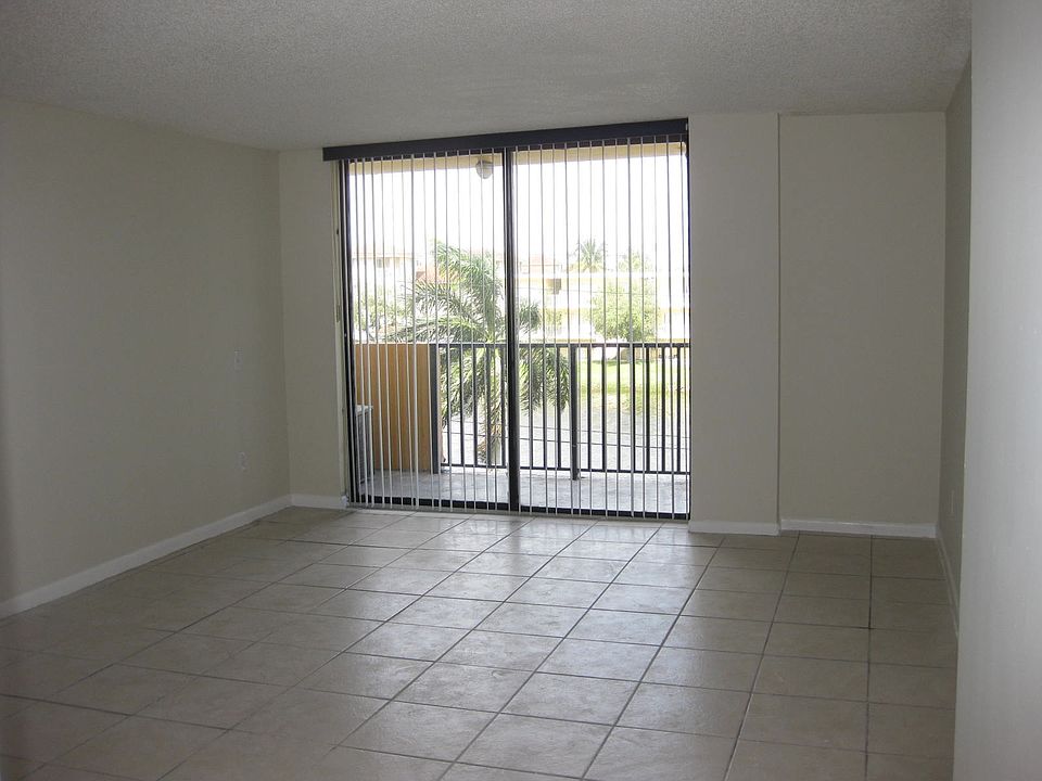 1st image of 2075 NE 164th Street # Fl 1ST