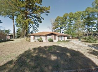 104 Parker Dr, Jasper, TX 75951