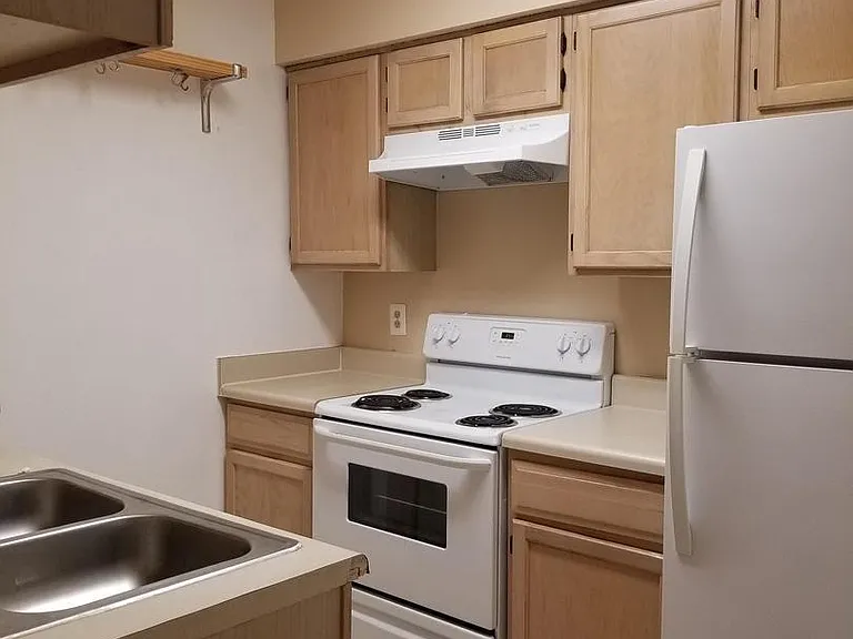 1504 Lincoln Way #212 — Photo 8