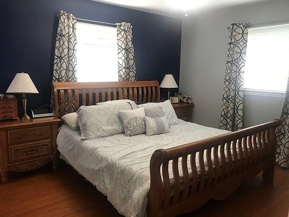 5th image of 312 King Dr