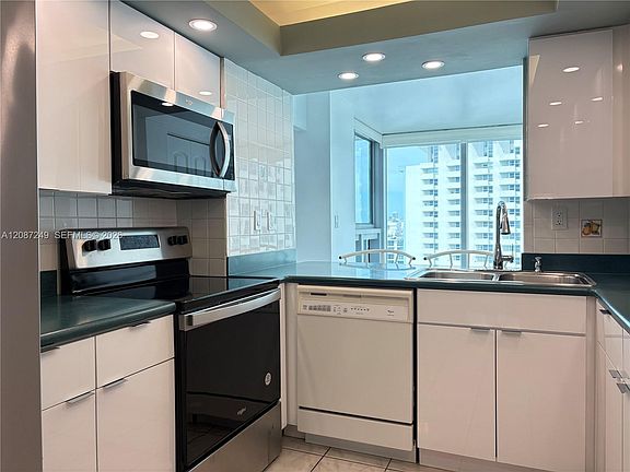 5th image of 2655 Collins Ave APT 1203