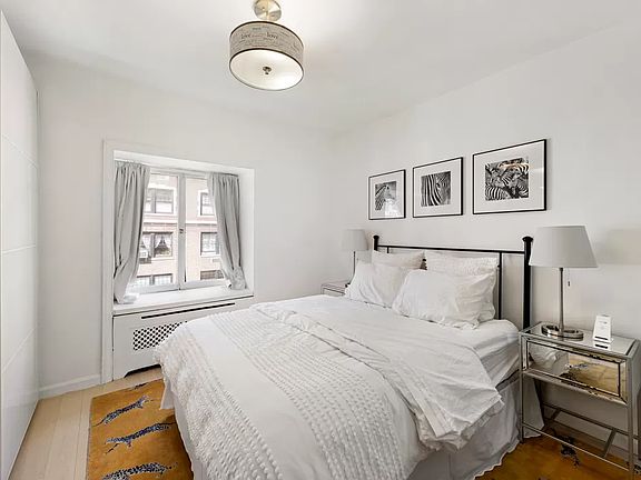 5th image of 18 E 84th St APT 6A