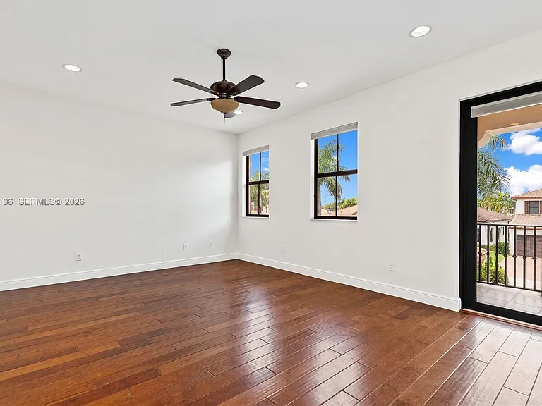 8420 NW 33rd St — Photo 41