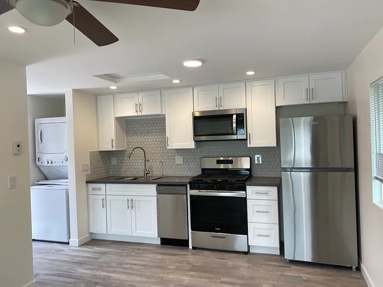 1485A Manzanita St — Photo 3