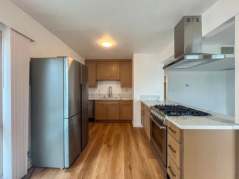 3315 W 104th St — Photo 7