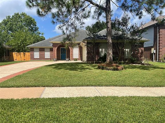 2nd image of 209 Chariss Glen Dr