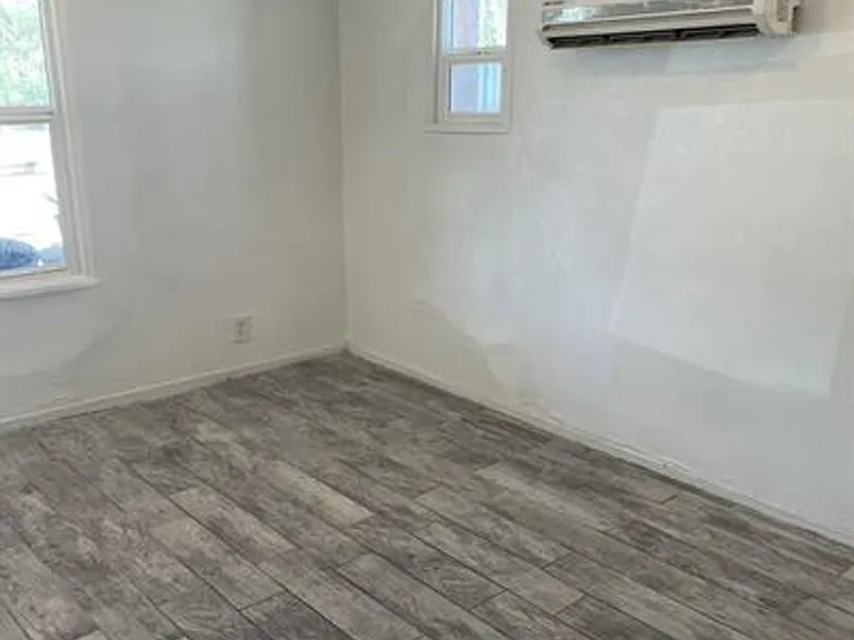 3337 E Flower St — Photo 17