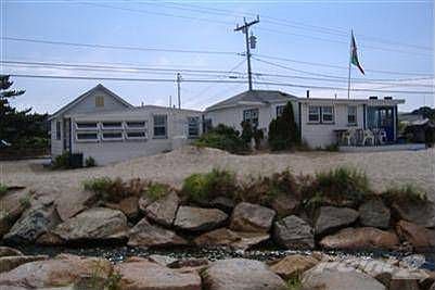 4th image of 161 Taylor Ave