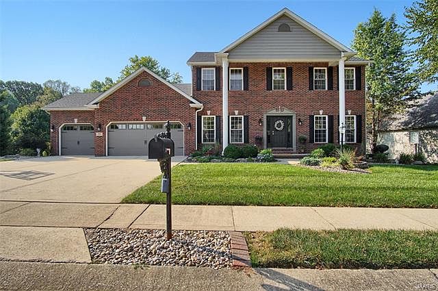 1st image of 1800 Lincoln Knolls Dr