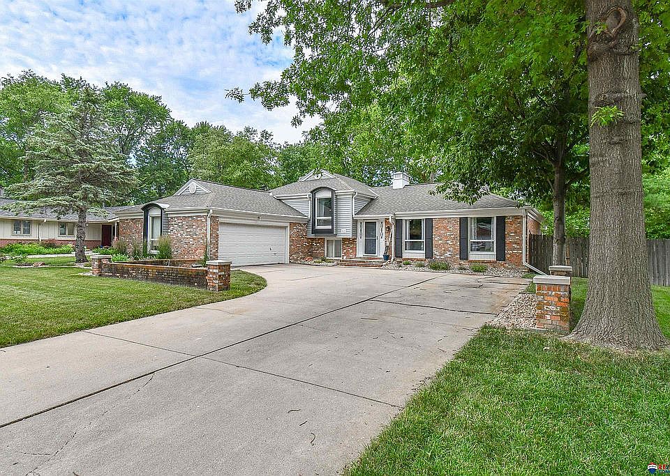 1st image of 1631 Brent Blvd