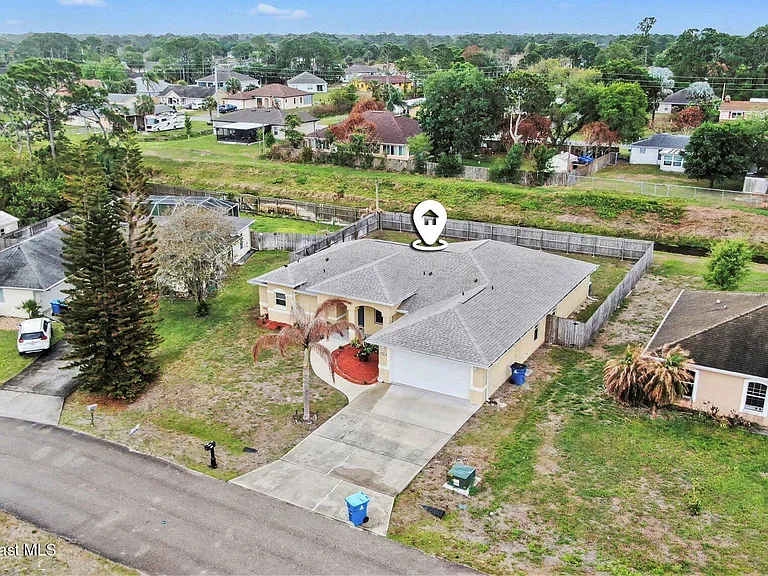 992 Coquina St SE — Photo 8