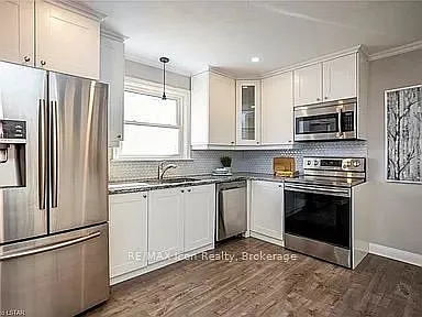 319 Ridgewood Cres S #MAIN — Photo 6