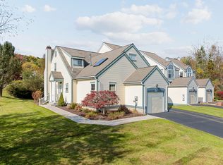 1 Dallas Ct, Endicott, NY 13760