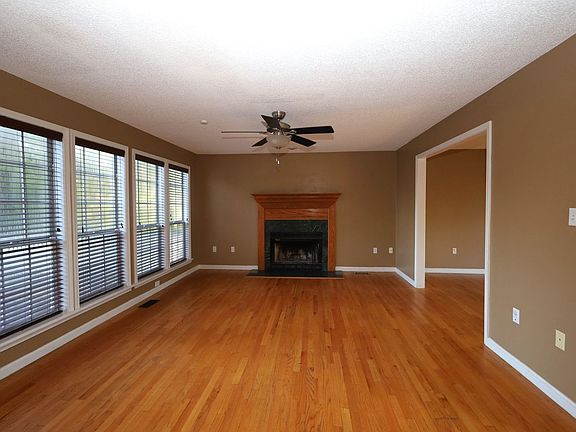 4th image of 2008 N Sherwood Dr
