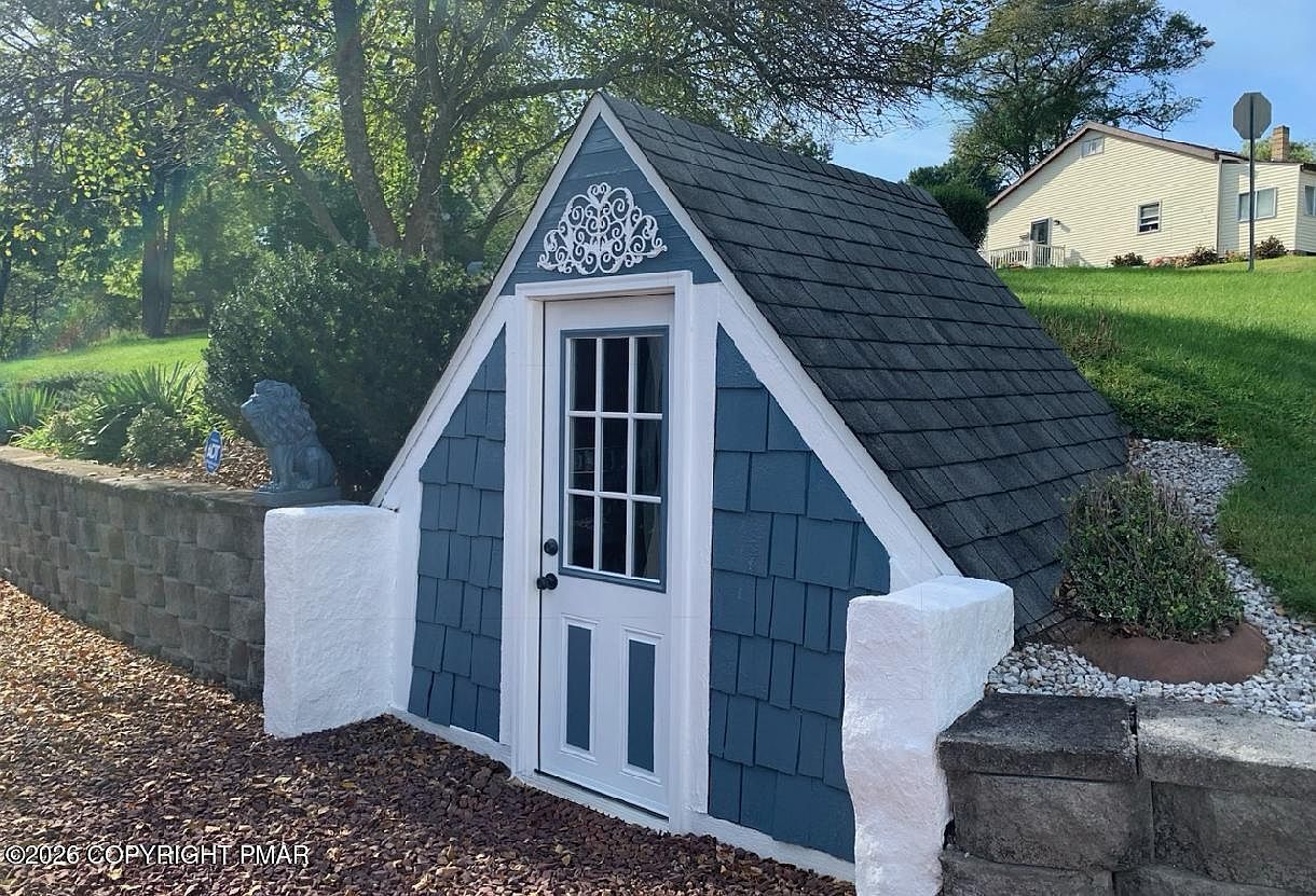 208 Kline St — photo 92