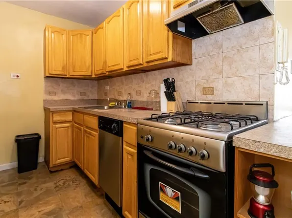 720 East 31st Street image 10 of 17