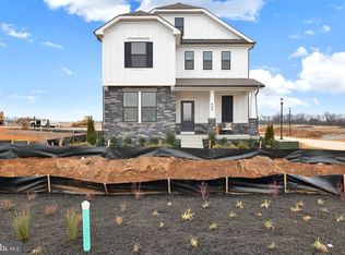 400 Constellation Ln, Frederick, MD 21701