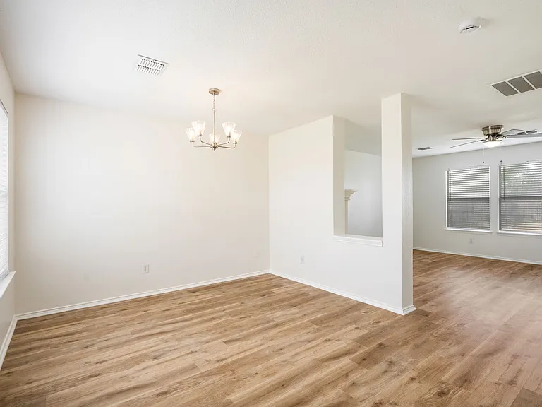 1626 White Oak Rd — Photo 17