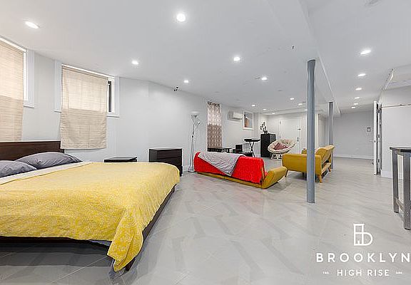 4th image of 989 Bedford Ave #1A