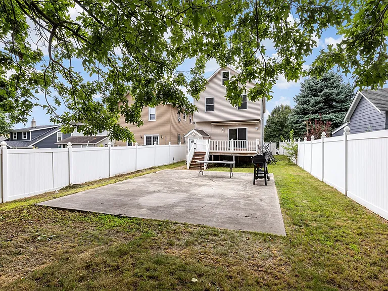 311 Page Ave — Photo 31