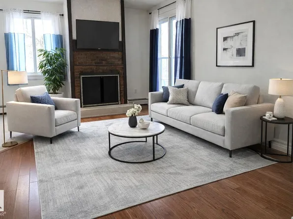 10826 113th St NW #202, Edmonton, AB T5H 3J2