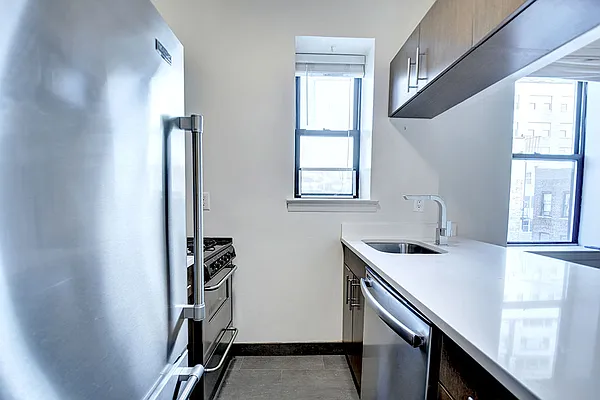 Rented by Urbane Brokerage | media 8