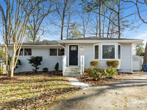 2916 Dunsinane Ct, Raleigh, NC 27604