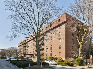 135 Pleasant St APT 102, Brookline, MA 02446