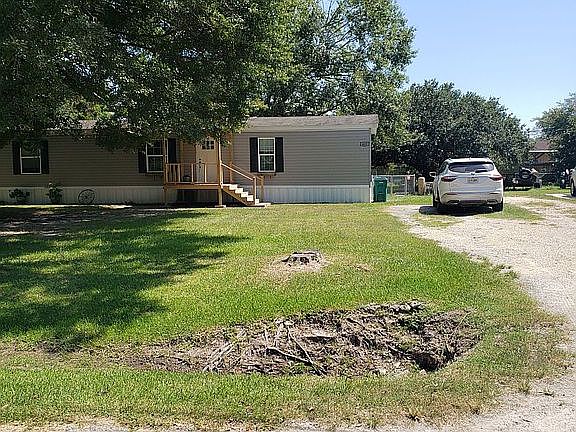 4th image of 429 Audrey St