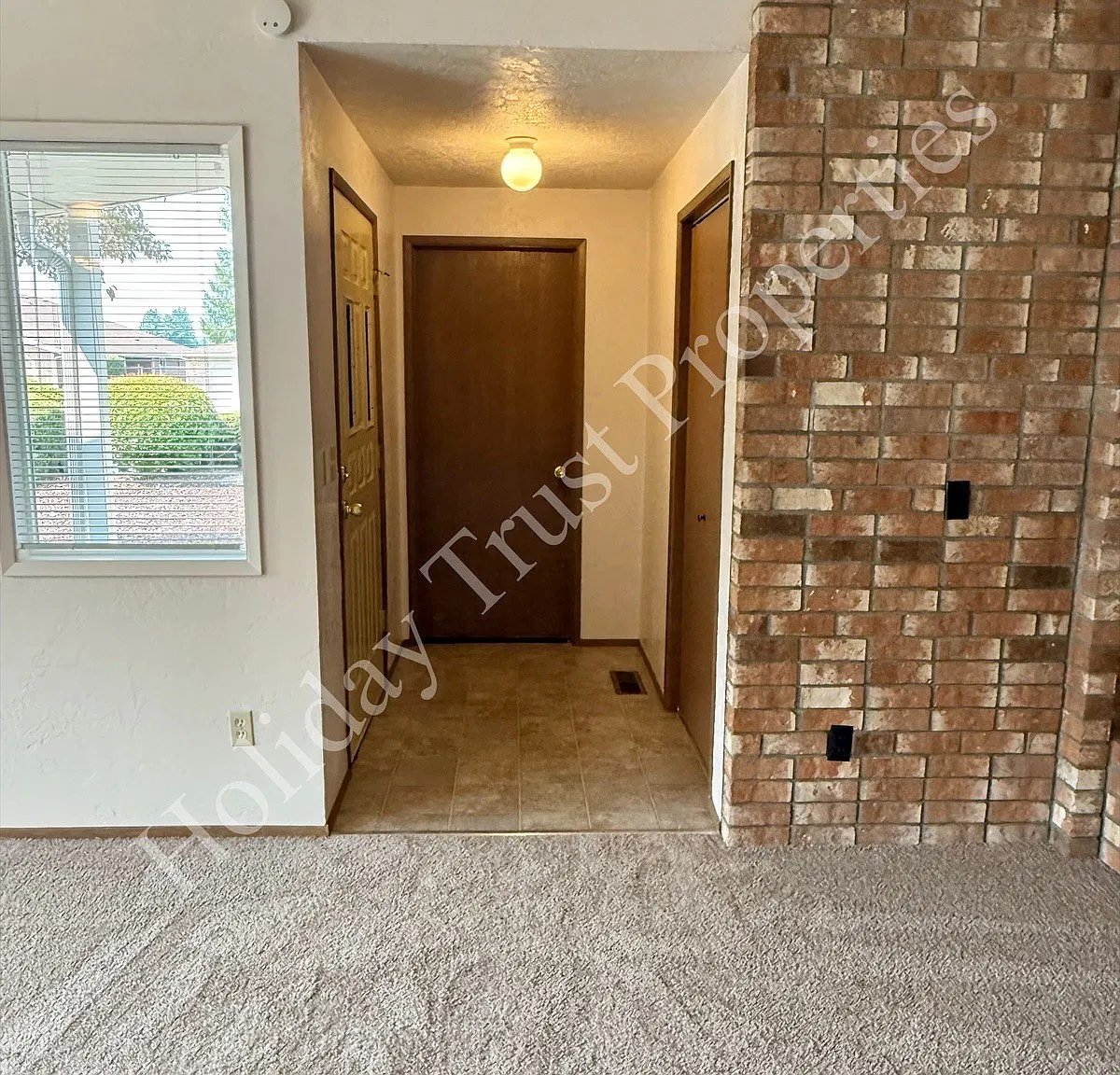 3 bed, 1500 sqft, $2,485 — Photo 2