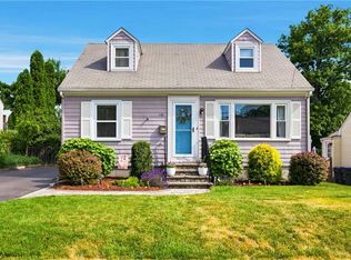 142 Mowry Ave, Cumberland, RI 02864